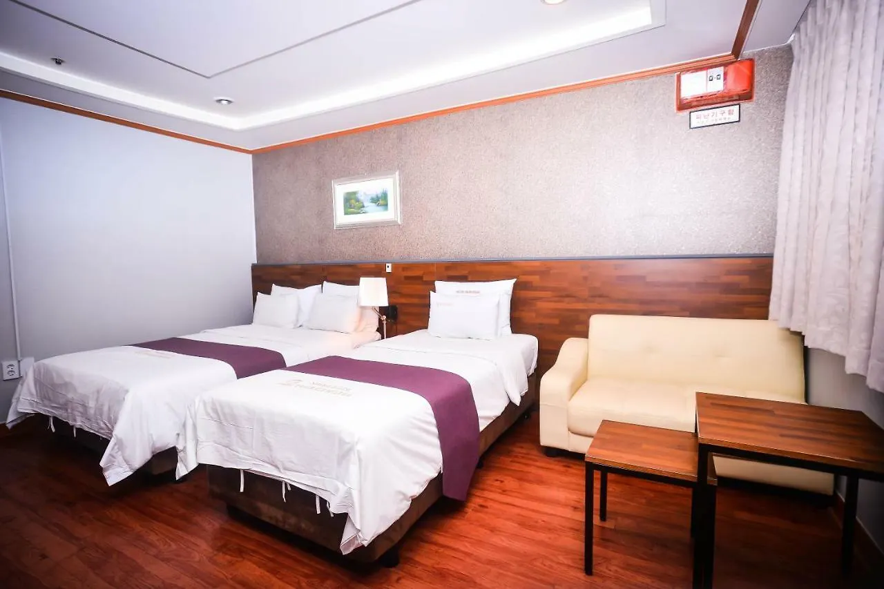 Hotel Noblesse Seoul
