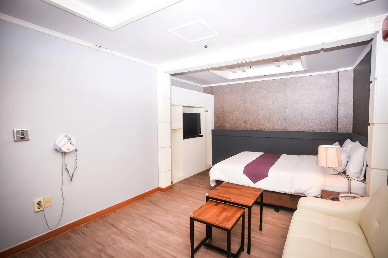 Hotel Noblesse Seoul
